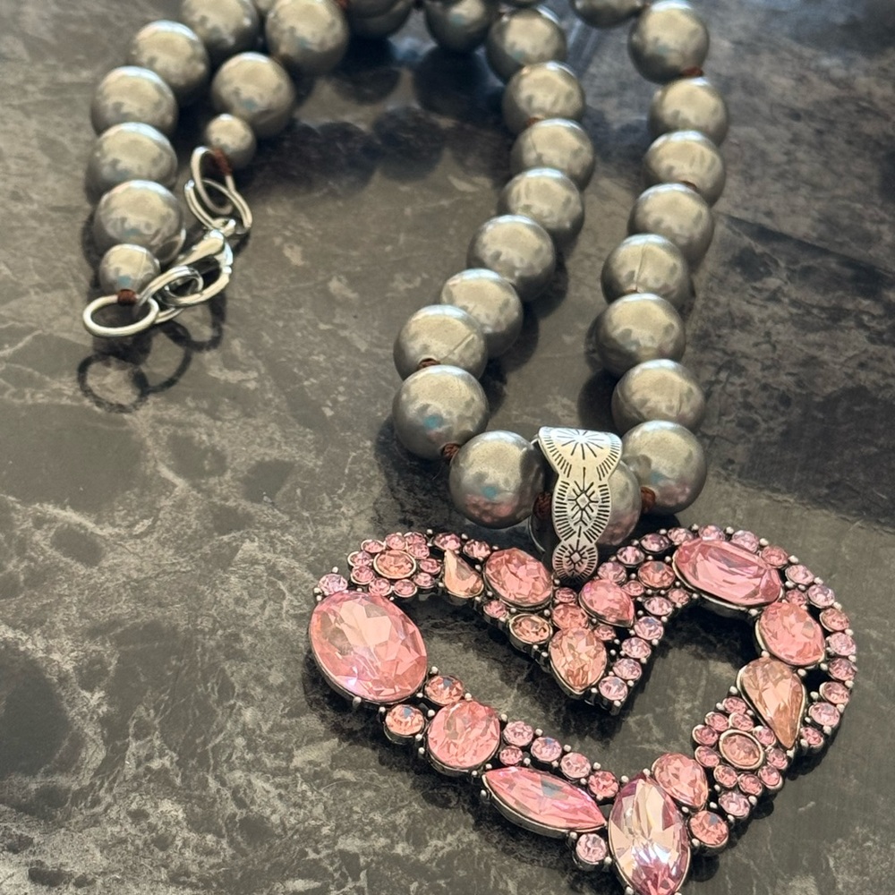 Pink crystal heart necklaces on 12mm Navajo Pearl Style 18” Chain - Picture 2 of 6